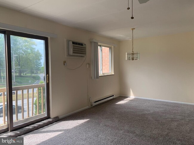 Building Photo - 3421 West Chester Pike