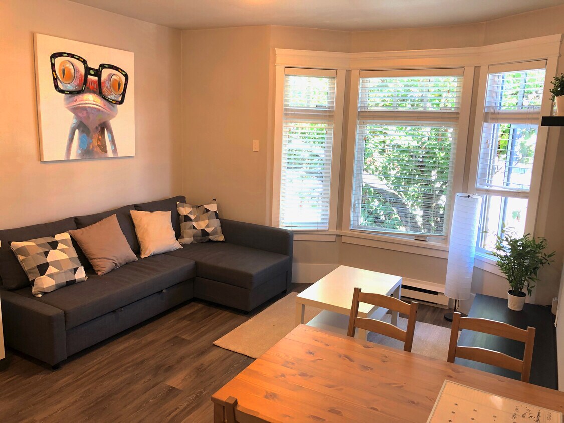 Photo principale - 4097 Fraser St