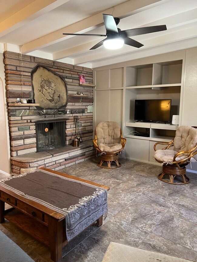 Living room - 7733 E Willetta St