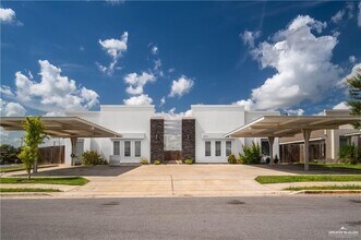 Building Photo - 2013 Stardust Ln