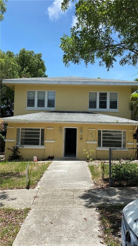 Foto principal - 706 9th St