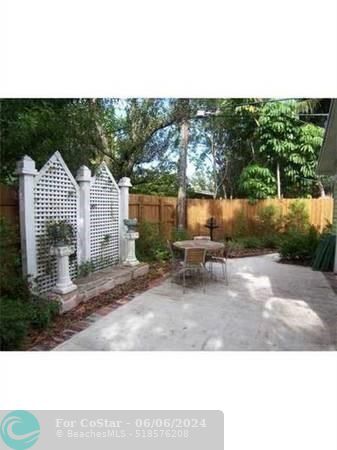 Foto del edificio - 1313 SW 6th St