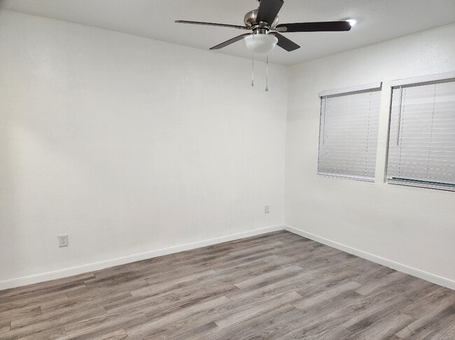 Building Photo - 3710 Dreyfus St