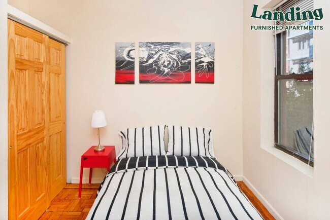 Foto del edificio - 122 E 102nd St