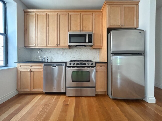 Foto del edificio - 609 W 137th St