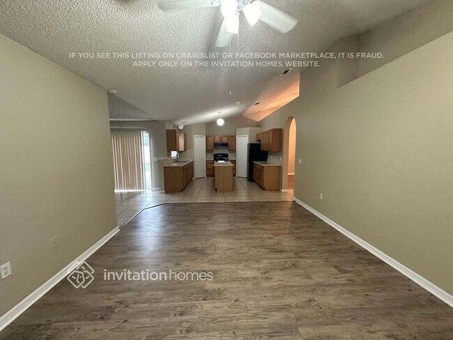 Foto del edificio - 2165 Clearwater Dr