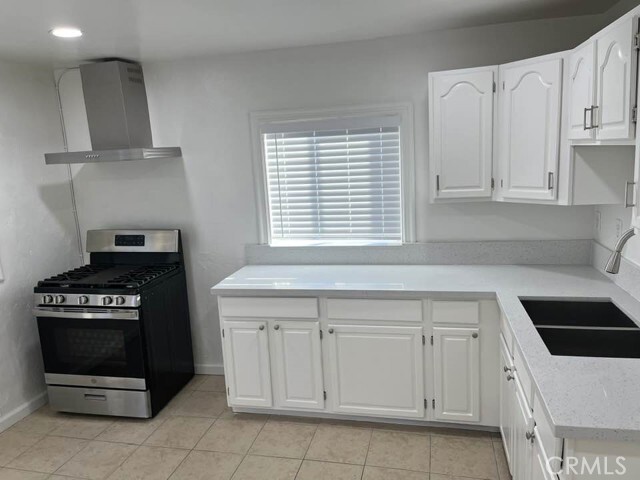 Foto del edificio - 1556 W 8th St