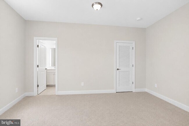 Foto del edificio - 15297 Westham Ct