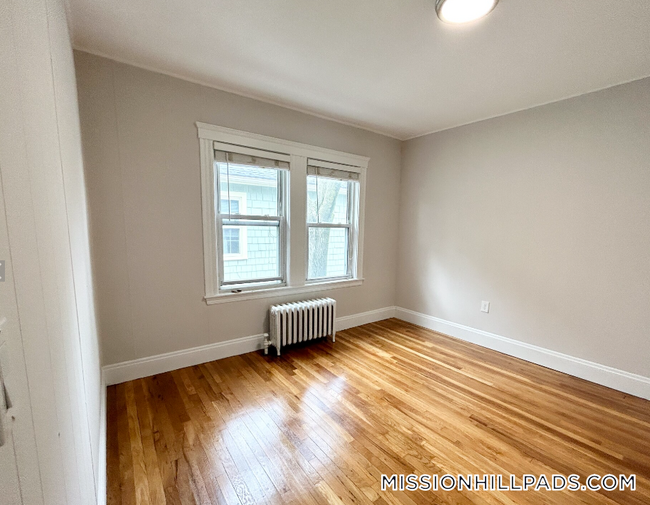 Foto del edificio - 120 Hillside St