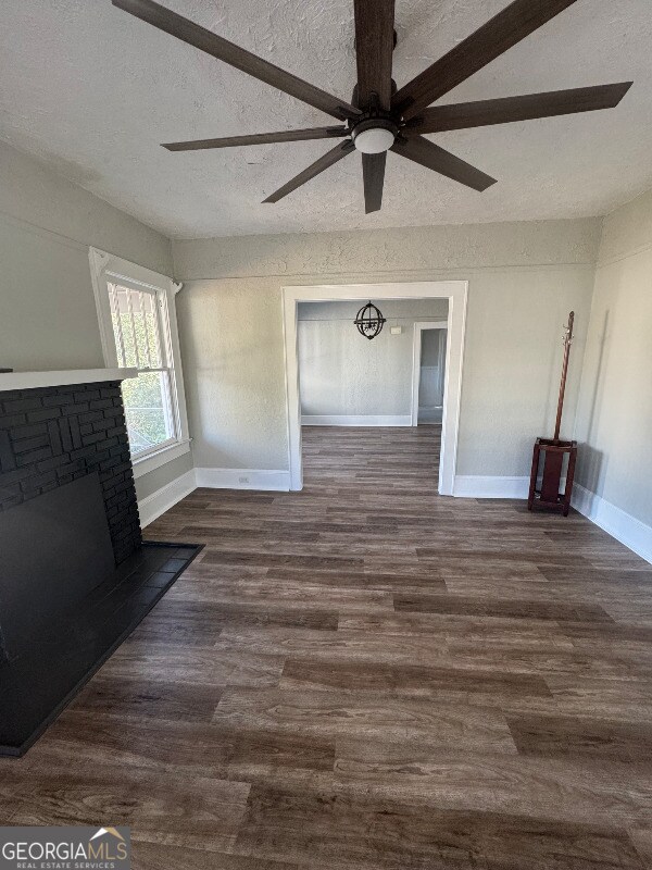 Building Photo - 1433 Mary St