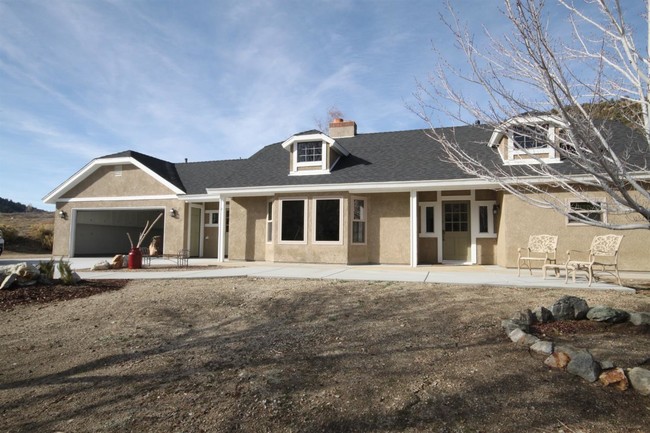 Foto del edificio - 26601 Big Pines Hwy
