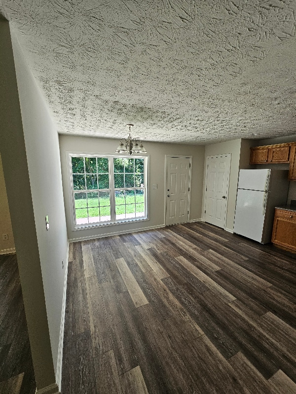 Building Photo - 4446 Township Dr