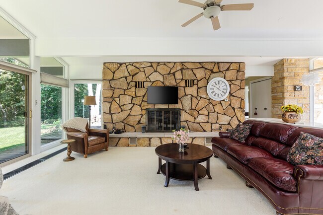 Foto del edificio - 3528 Potter Rd