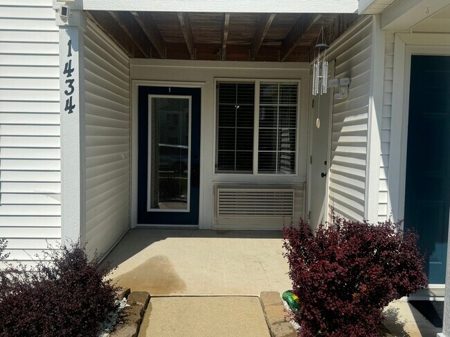 Foto del edificio - 1434 McClure Rd