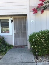 Building Photo - 7032 Fair Oaks Blvd