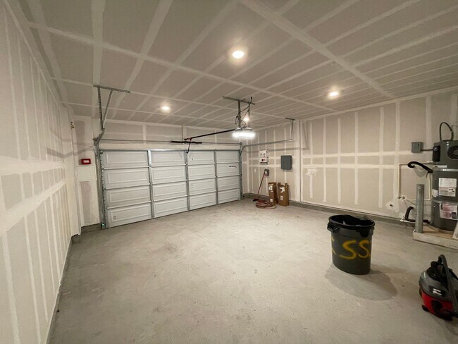 Foto del edificio - 6156 Olive Pl