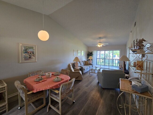 Foto del edificio - 2/2 Condo in Golf Lake Villas -North Fort ...