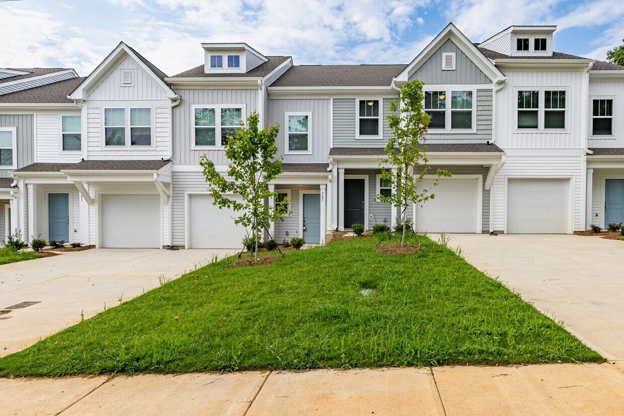 Primary Photo - Free Month's Rent! NEW Townhome within Wal...