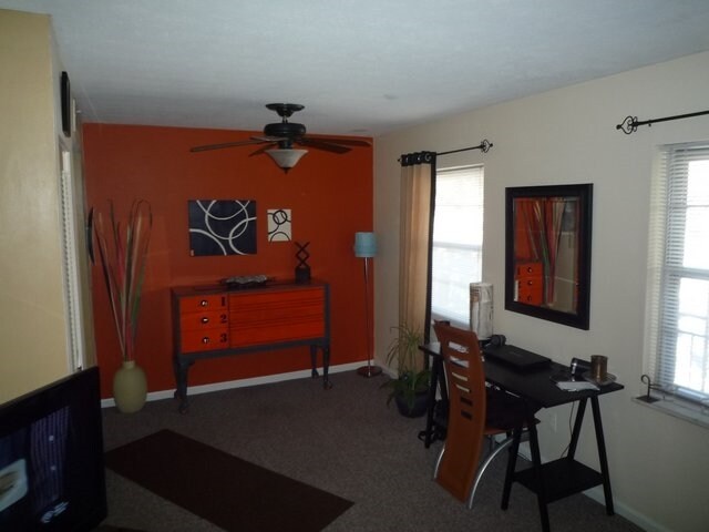 Foto del edificio - 2412 Mount Claire Ave