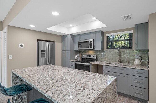 Building Photo - 11863 Wimbledon Cir