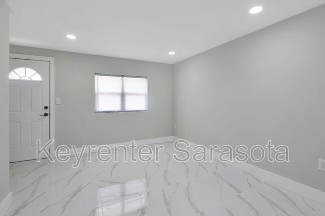 Foto del edificio - 130 Virginia Ct