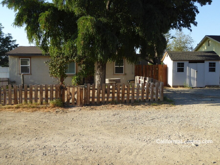 Primary Photo - 22123 Oak Orchard Rd