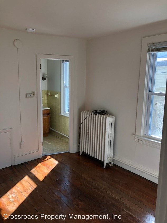 Building Photo - 306 N Mulberry St