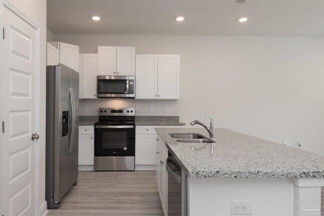 Foto del edificio - 8706 Meadow Flower Ln