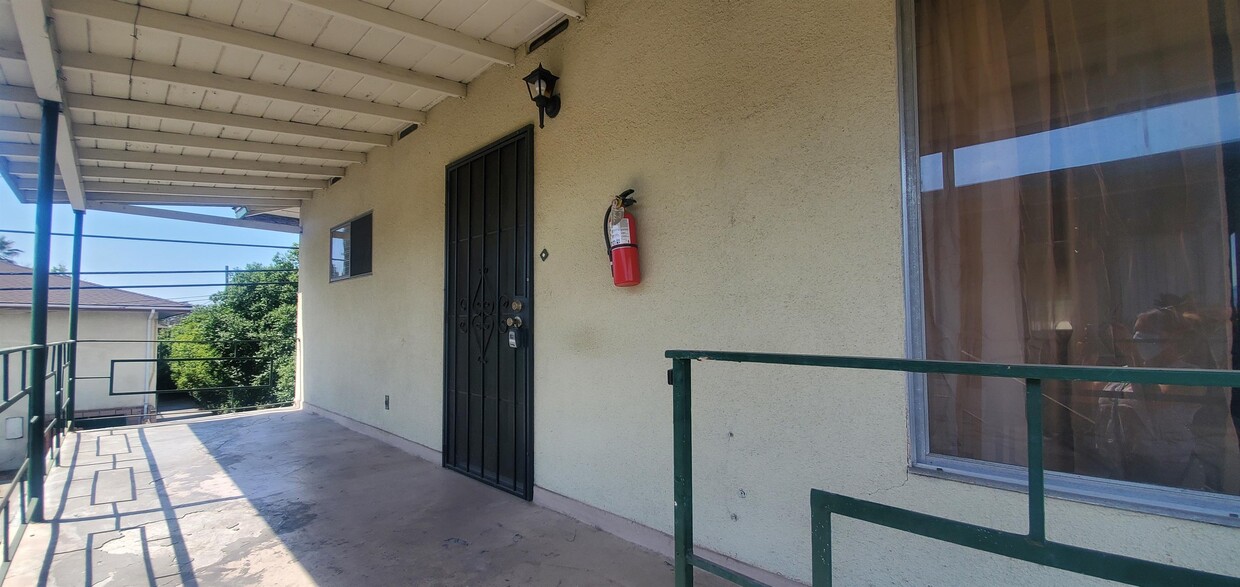 Primary Photo - 752 Southview Rd