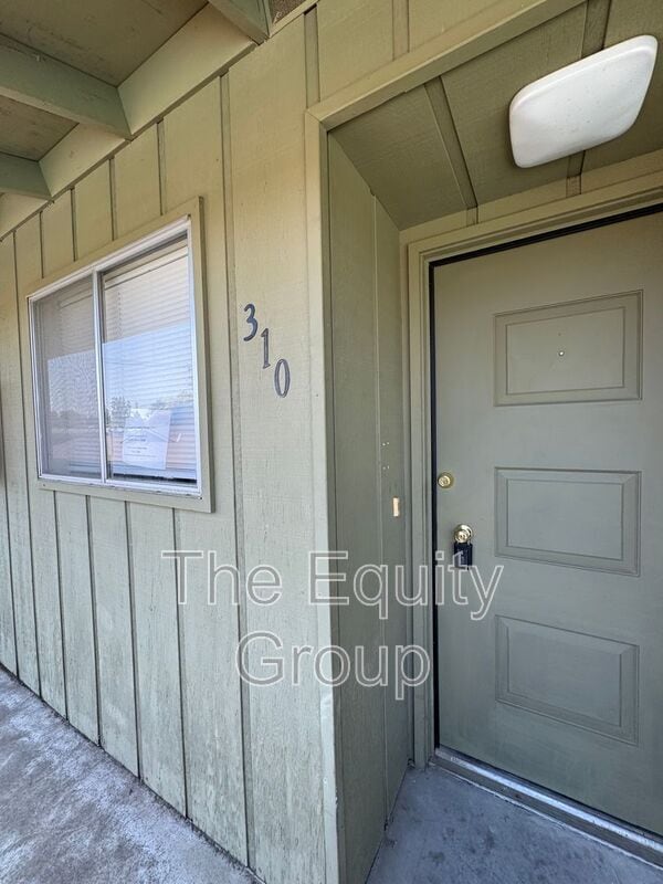Primary Photo - 310 N Westfield St