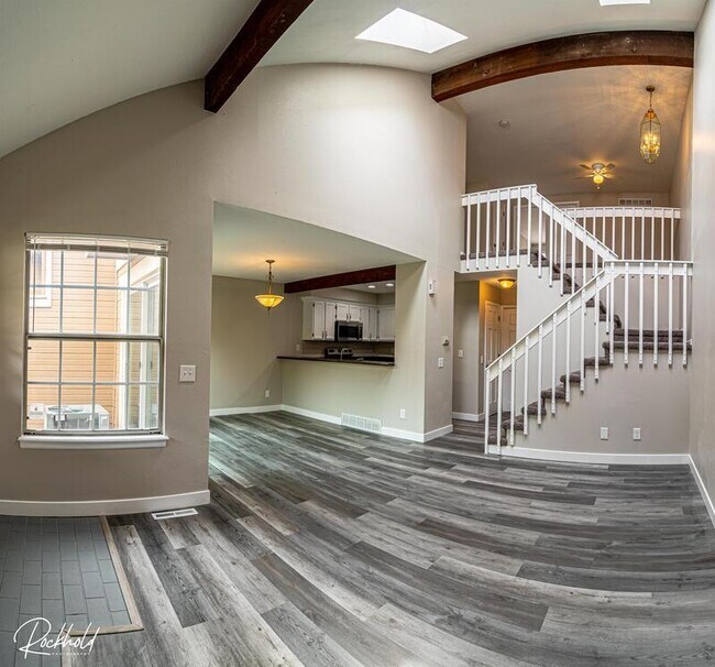 Building Photo - 4425 S Carson Way