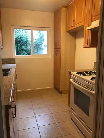 Foto del edificio - 1827 N Normandie Ave