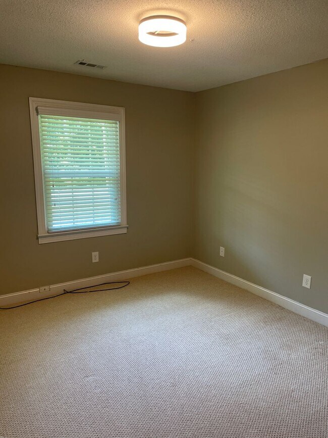 Building Photo - 5913 Millstone Ln