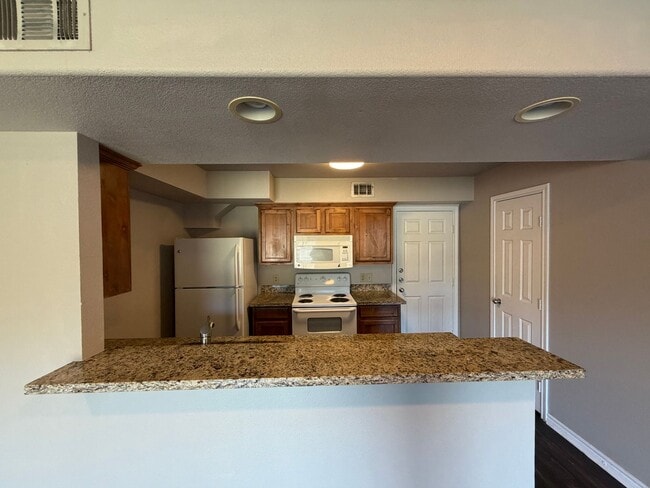 Building Photo - 2535 Pascal Ct