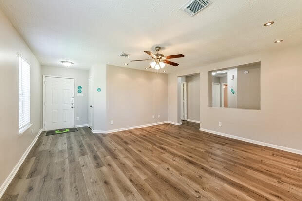 Foto del edificio - 10247 Country Squire Blvd