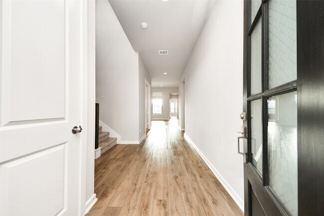 Foto del edificio - 2901 Apple Rose Ln