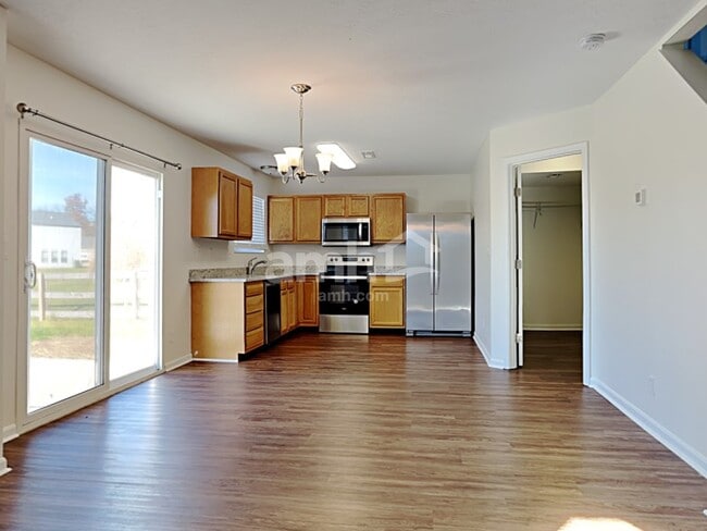 Building Photo - 1162 Edgewater Way