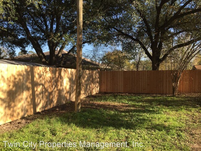 Building Photo - 2 br, 2 bath House - 105 S Haswell