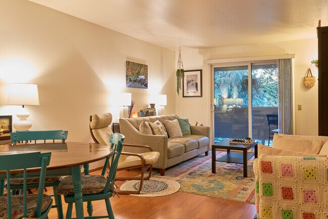 Foto del edificio - 16135 4th Ave NE