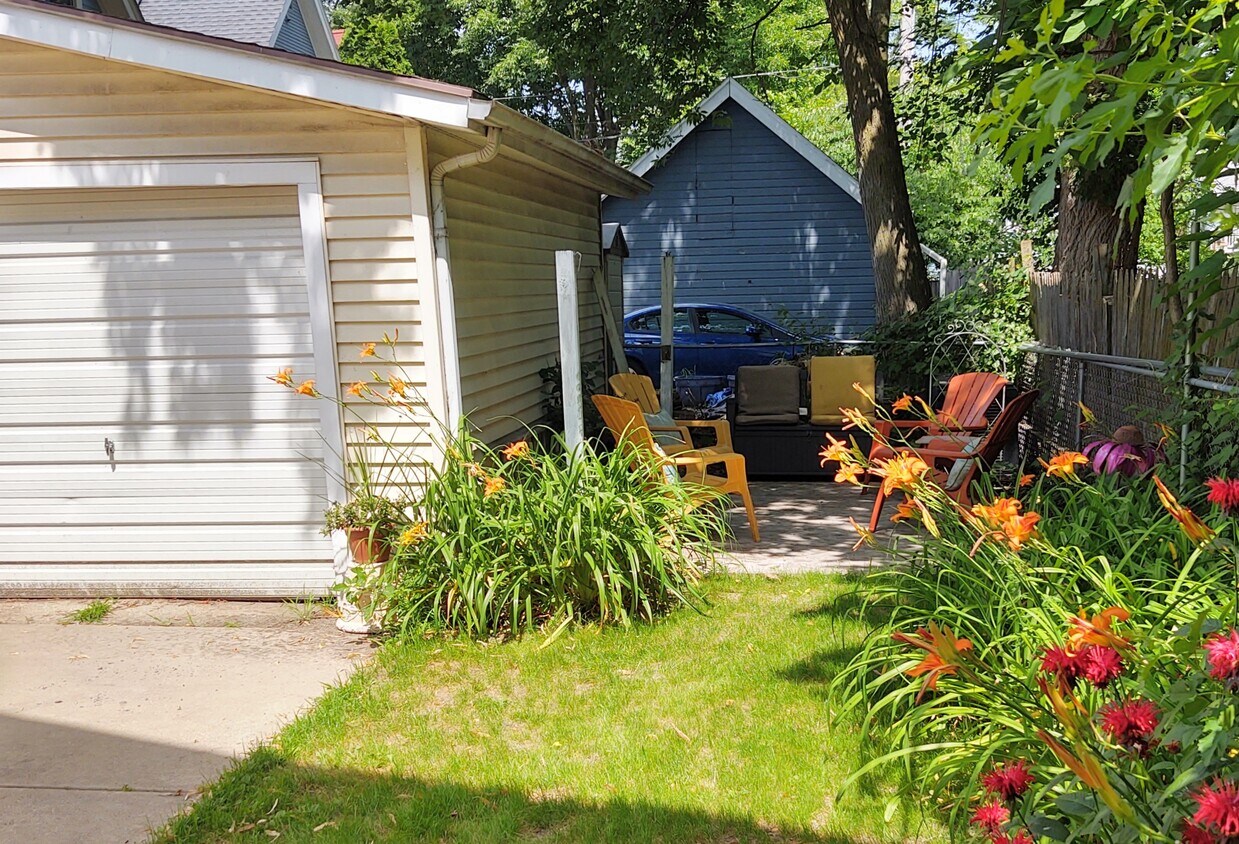 2108 E Washington Ave, Madison, WI 53704 Townhome Rentals in Madison