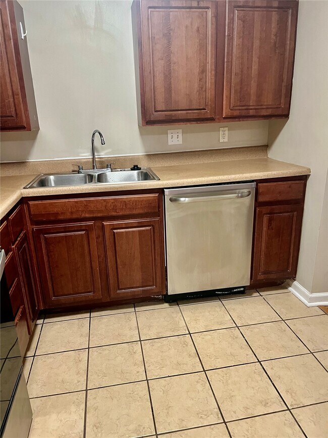 Building Photo - 14512 Cazado Dr