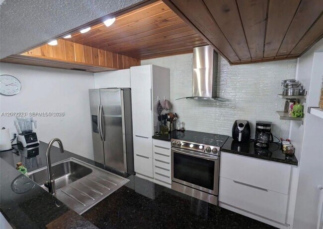 Foto del edificio - 11203 NW 15th St