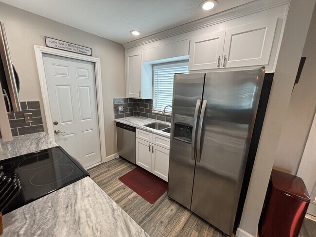 Foto del edificio - 11253 109th Ln N