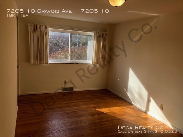 Building Photo - 1 Bedroom Apartment 55+