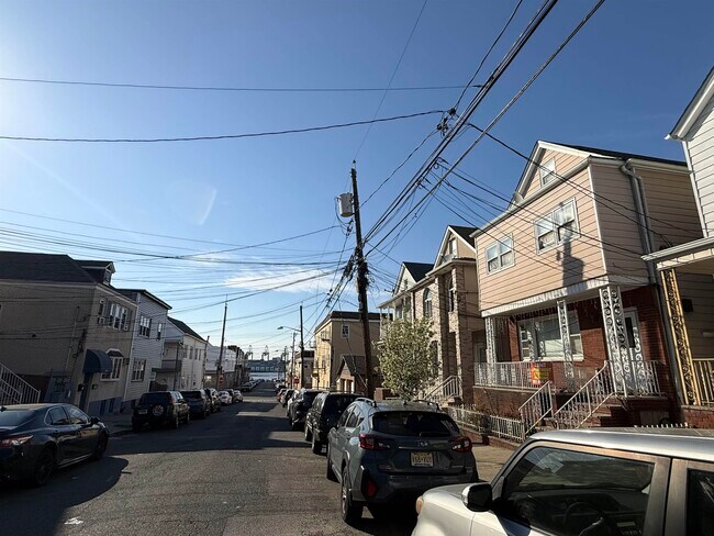 Foto del edificio - 129 W 20th St