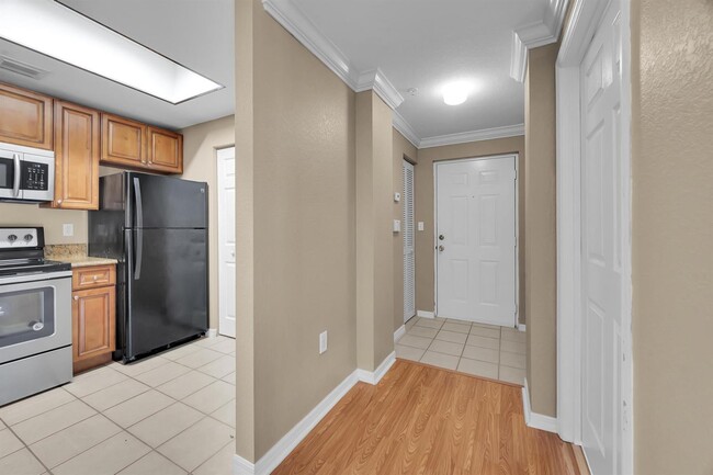 Building Photo - 2808 Amalei Dr