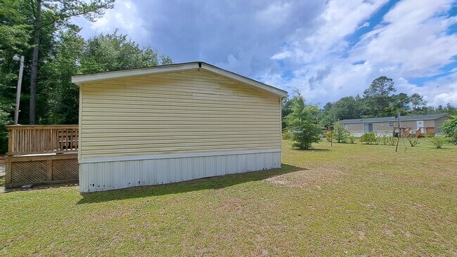 Building Photo - 40 Ginger Ln