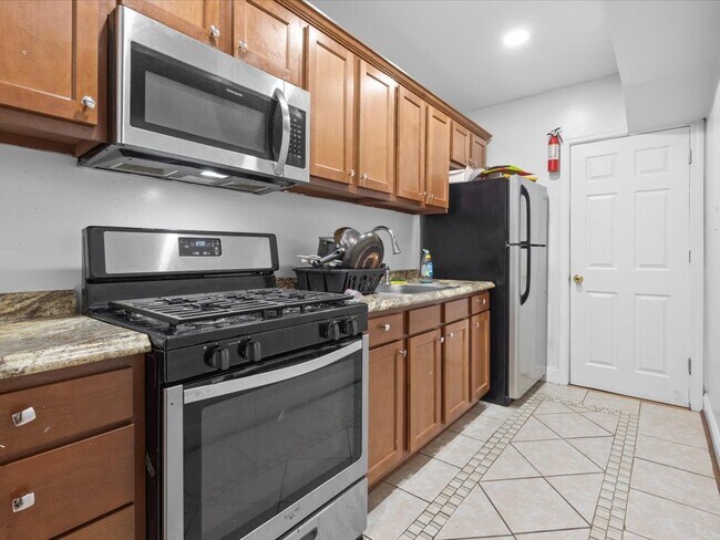 Foto del edificio - 305 34th St SE