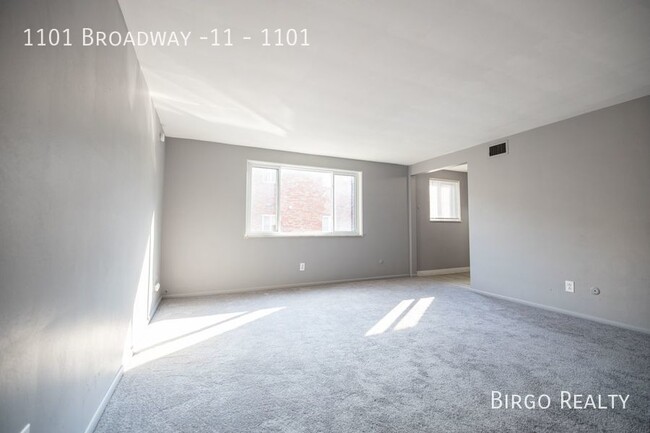 Building Photo - A Cozy 1 Bed/1 Bath APARTMENT in EAST MCKE...