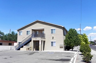 Building Photo - 1038 Palomas Dr SE